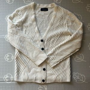 Men’s sweater